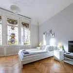 Apartment Elisabeth On Vaci Street Budapest