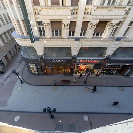 Elisabeth On Vaci Street